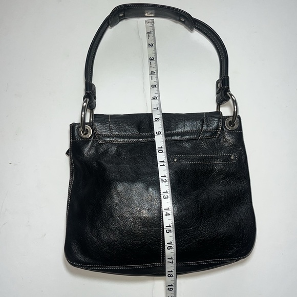 B Makowsky Black Pebbled Leather Handbag - Picture 10 of 14